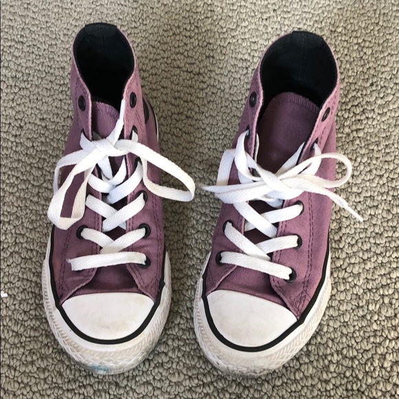 converse high tops size 1